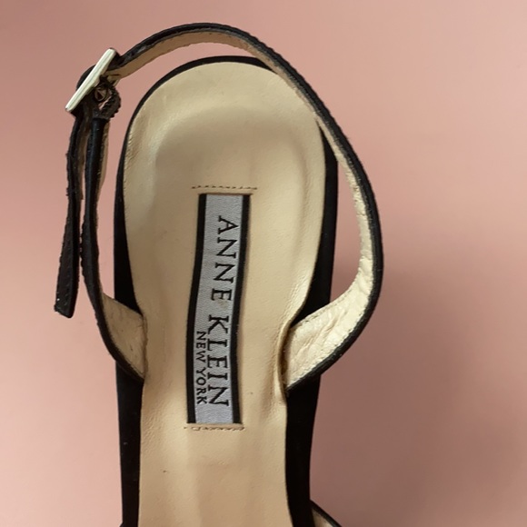 🎉🎉HP🎉🎉Vintage Anne Klein black sling back kitten heel pumps Size 8M - Picture 9 of 9